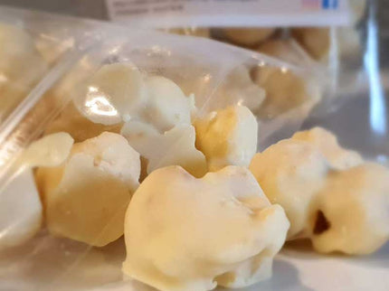 Pop-corn Enrobé de chocolat blanc sur un caramel Maison - 100g
